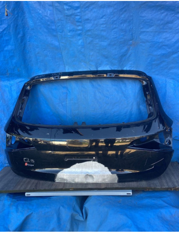 Tampa Traseira Com Detalhes Audi Q5 2009 2010 2011 Preto