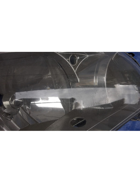 Farol Direito Toyota Corolla 2008 - 2011  Detalhe Direito/passageiro
