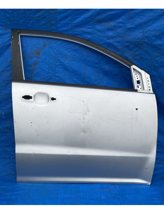 Porta Dianteira Direita Ssangyong Korando 2011 A 2014 Dianteira Direita Prateado