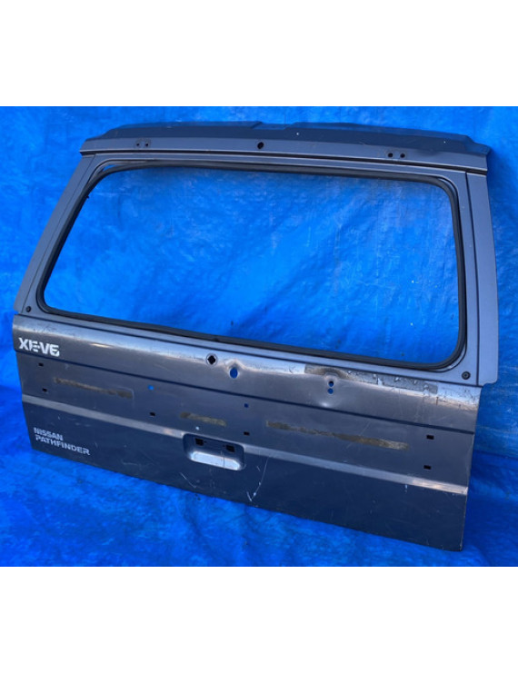 Tampa Traseira Nissan Pathfinder 1992 A 1995 / Detalhe Preto