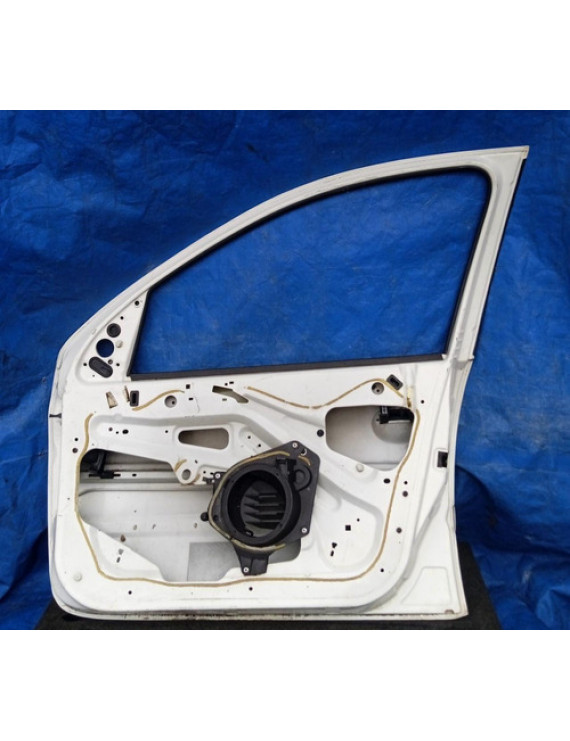 Porta Dianteira Direita Peugeot 207 2006 - 2012 Branco