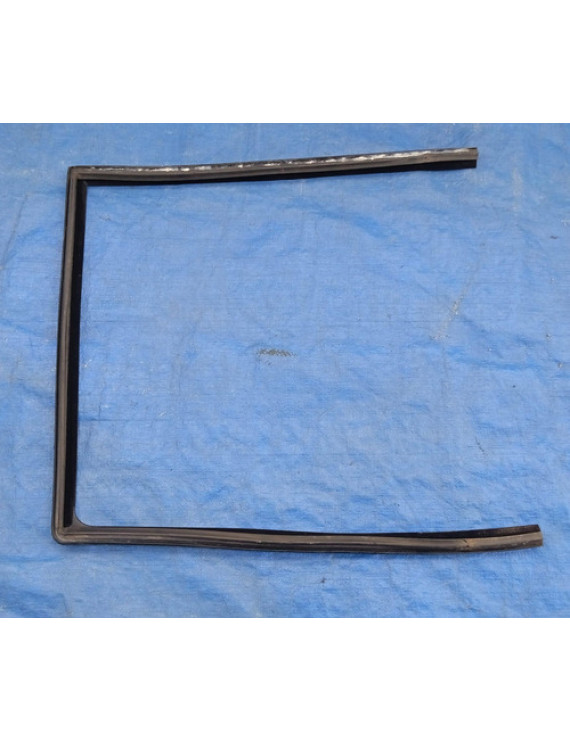 Borracha Vidro Traseira Esquerda Freelander 2 2008 - 2014 Preto