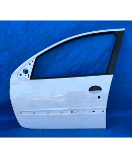 Porta Dianteira Esquerda Peugeot 206 207 1998 A 2008 Detalhe Dianteira Esquerdo Branco