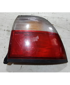 Lanterna Traseira Direita Honda Accord 1996 1997 Direito Bicolor Lanterna Traseira Direita Honda Accord 1996 1997 Direito Bicolor