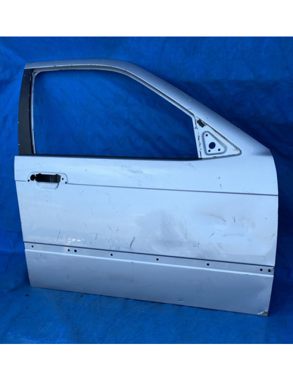 Porta Dianteira Direita Bmw 328i 1992 A 1997 / Avaria Dianteira Direita Prateado