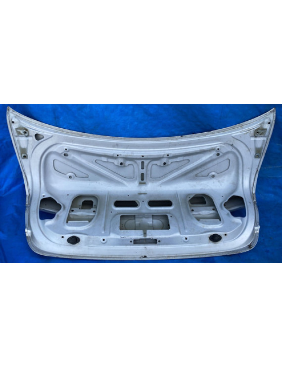 Tampa Traseira Bmw 320 2009 2010 2011 2012 / Detalhe Cinza