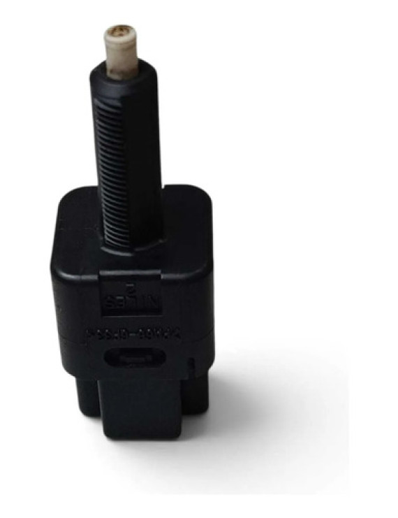 Interruptor Sensor Do Pedal De Freio Livina 2009 A 2014 Preto