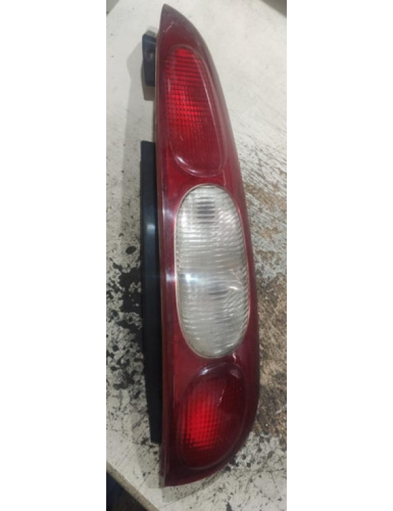 Lanterna Traseira Direita Kia Clarus Sw Glx 1998 Direito