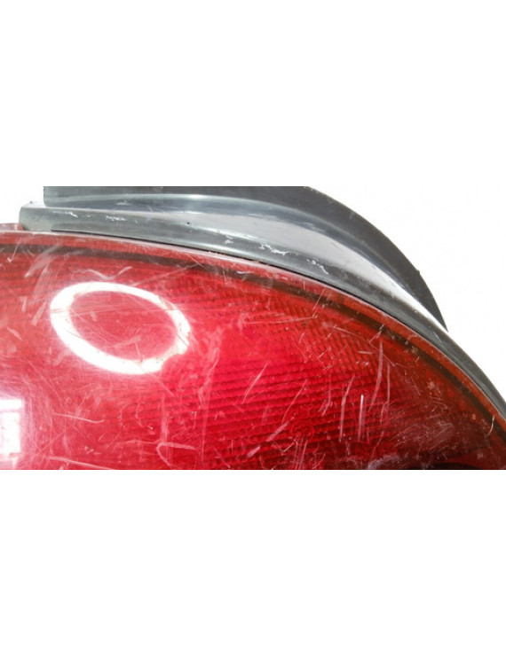 Lanterna Esquerda Hyundai Accent 1997 Detalhe Esquerdo/motorista Vermelho