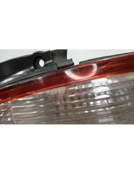 Lanterna Direita Kia Clarus 1995 1996 1997 1998 Direito/passageiro Vermelho