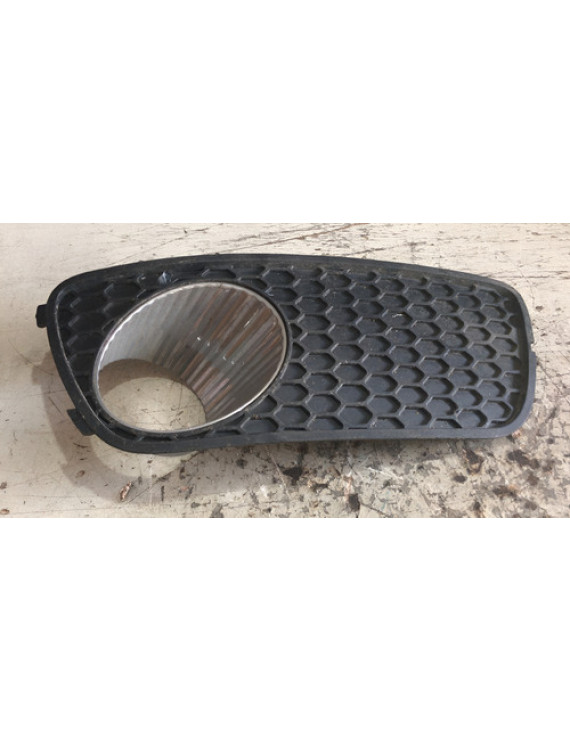 Moldura Farol De Milha Direito Fiat Palio 2004 - 2007 Preto Direito