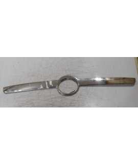 Friso Grade Dianteira Tucson 2004 - 2008 / Detalhe Prateado Cromado