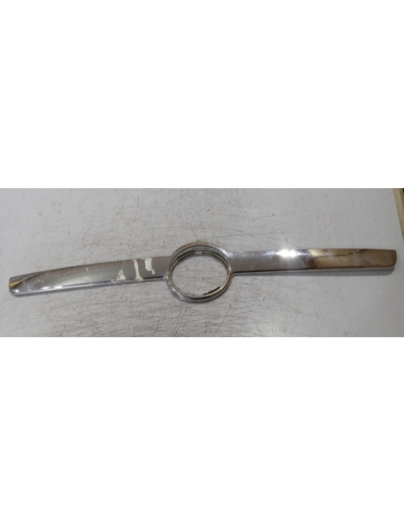 Friso Grade Dianteira Tucson 2004 - 2008 / Detalhe Prateado Cromado