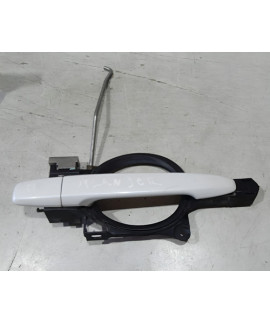 Maçaneta Externa Traseira Direita Outlander 2012 Branco Maçaneta Externa Traseira Direita Outlander 2012 Branco