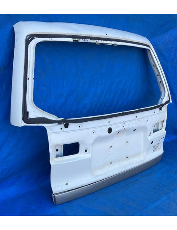 Tampa Traseira Mitsubishi Expo Space Wagon 1993 A 1997 Branco