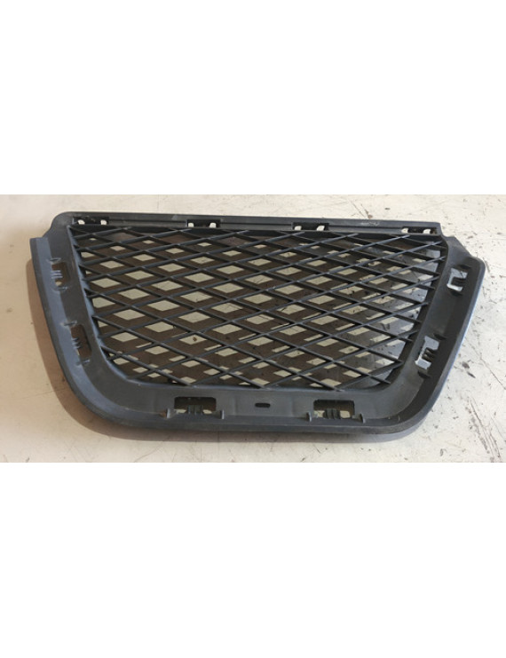 Grade Central Parachoque Direito Pajero Tr4 2010 - 2012 Preto Direito