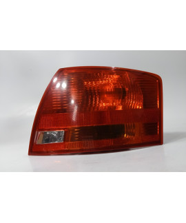 Lanterna Direita Audi A4 B7 2004 2005 2006 2007 Direito/passageiro Vermelho