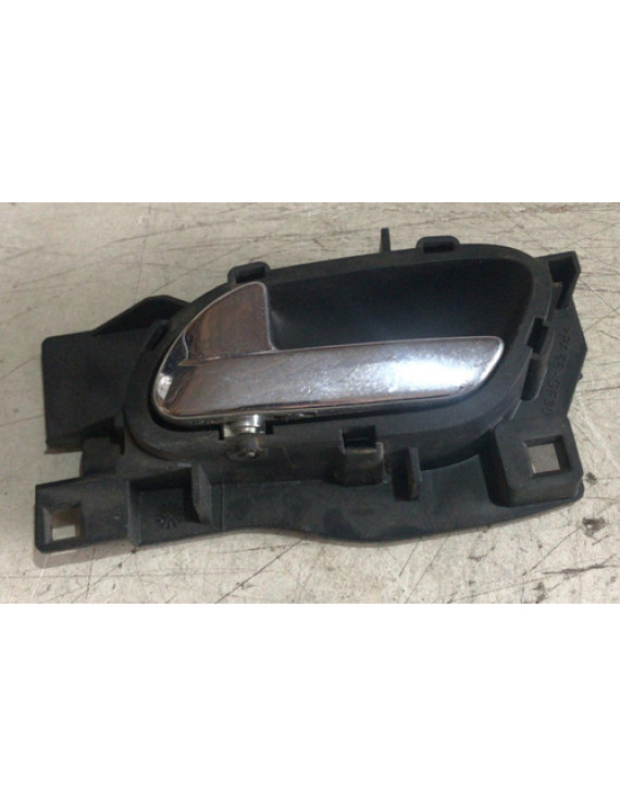 Maçaneta Interna Dianteira Esquerda Peugeot 407 2008 Dianteira