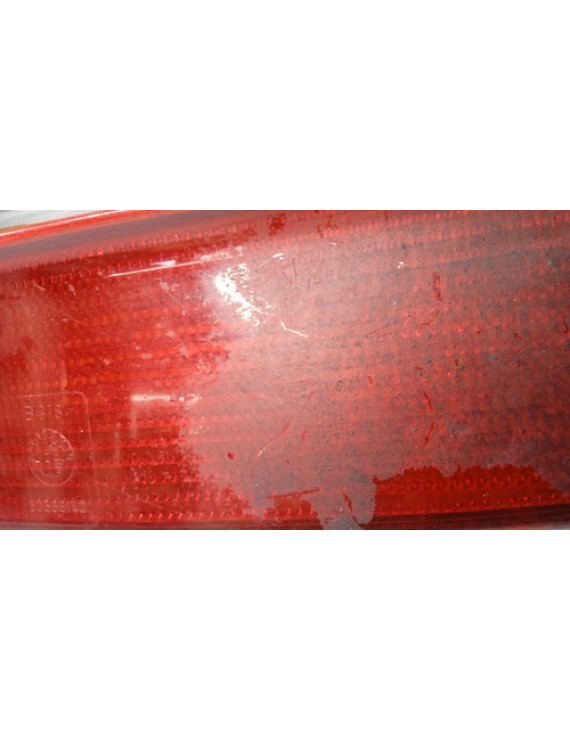 Lanterna Direita Alfa Romeo 164 1987 - 1997 Direito/passageiro Vermelho