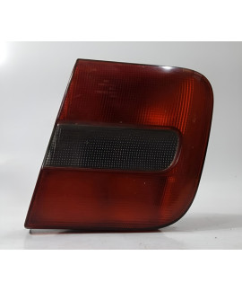 Lanterna Direita Tampa Traseira Volvo S70 Sedan 1998 99 2000 Direito/passageiro Vermelho Lanterna Direita Tampa Traseira Volvo S70 Sedan 1998 99 2000 Direito/passageiro Vermelho
