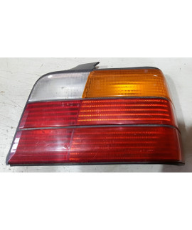 Lanterna Direita Bmw 320i 1992 - 1998 Direito Tricolor
