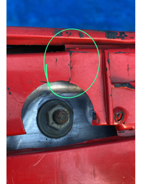 Parachoque Dianteiro Bmw E36 323 325 1992 A 1999 / Detalhe Vermelho