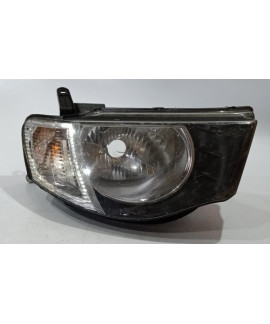 Farol Direito Foco Simples L200 2008 - 2015 / Detalhe Direito