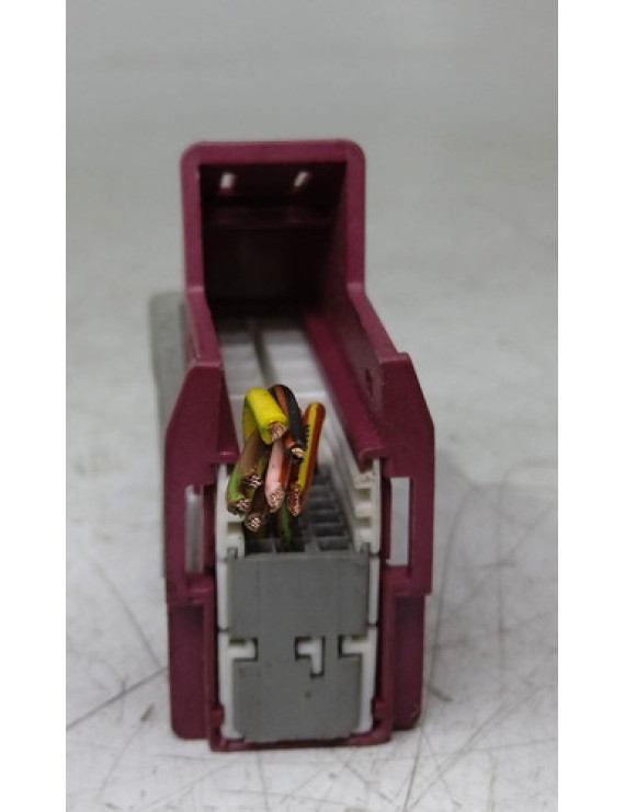 Plug Conector Chicote Mercedes C300 2018 / A0015458230