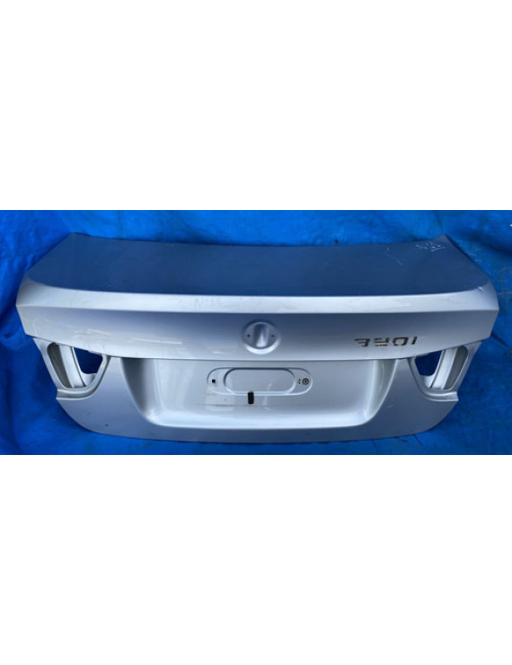 Tampa Traseira Bmw 320 2009 2010 2011 2012 / Detalhe Cinza