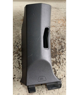 Moldura Cinto Lado Direito Volvo C30 Rdesign 2008 - 2011 Moldura Cinto Lado Direito Volvo C30 Rdesign 2008 - 2011