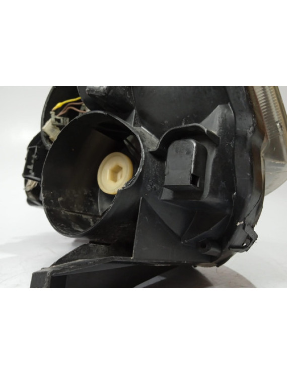 Farol Direito Duplo Montana Corsa 2003 - 2012 Direito/passageiro