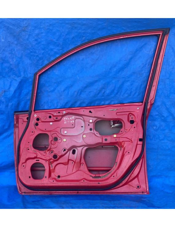 Porta Dianteira Direita Honda Fit 2003 A 2008 / Detalhe Dianteira Direita Vermelho