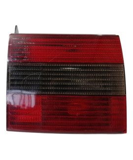 Lanterna Esquerda Tampa Passat Alemão 1994 1995 1996 Esquerdo/motorista Vermelho
