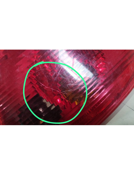 Lanterna Direita Peugeot 307 Hatch 2002 - 2006 Detalhes Direito/passageiro Vermelho