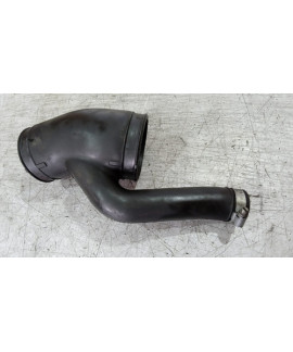 Mangueira Admissão Turbo Direito Audi A6 Allroad 2.7 2001 Mangueira Admissão Turbo Direito Audi A6 Allroad 2.7 2001