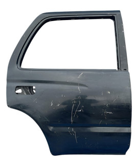 Porta Traseira Direita Toyota Hilux Sw4 1998 A 2004 Detalhes Traseira Direita Preto