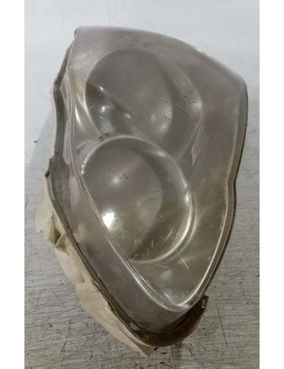 Farol Esquerdo Corolla Fielder 2003 - 2008 / Detalhe Esquerdo