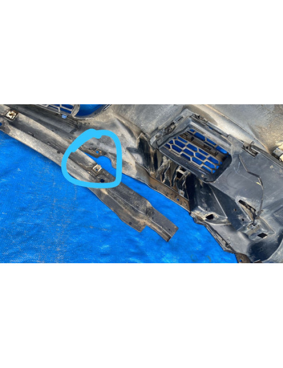 Párachoque Dianteiro Completo Bmw 135 2015 Azul