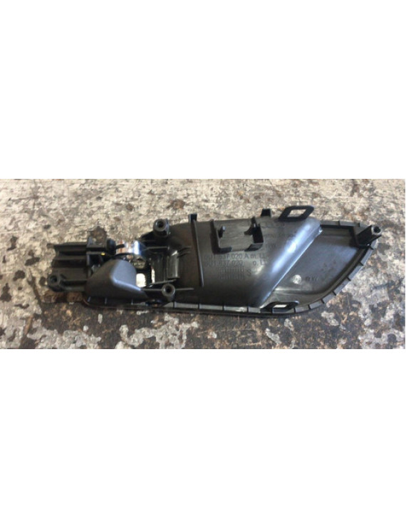 Maçaneta Interna Dianteira Direita Audi Q3 2014 2015 Dianteira