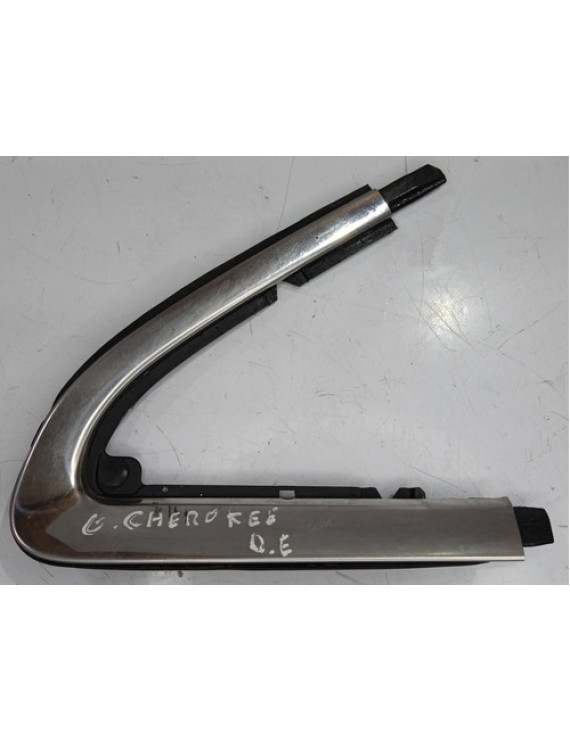 Moldura Externa Retrovisor Esquerdo Grand Cherokee 2014 2015 Prateado