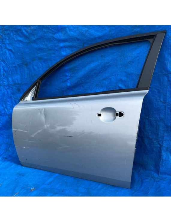 Porta Dianteira Esquerda Volvo C30 2007 Á 2013 Detalhe Dianteira Esquerdo Prateado