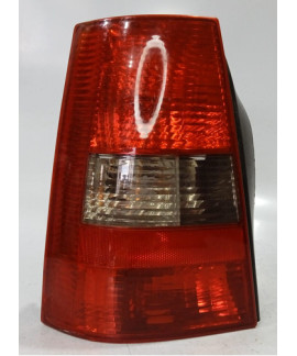 Lanterna Esquerda Parati 2003 2004 2005 Esquerdo/motorista Vermelho