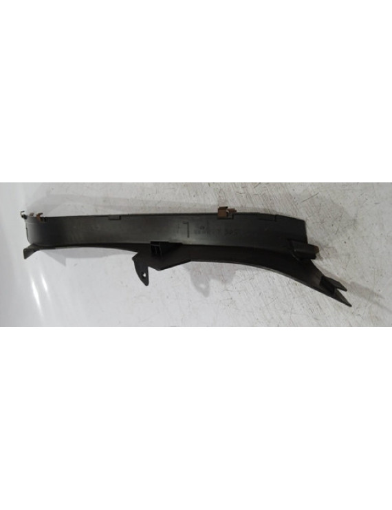 Moldura Traseira Esquerda Mercedes Clc 200 2008 