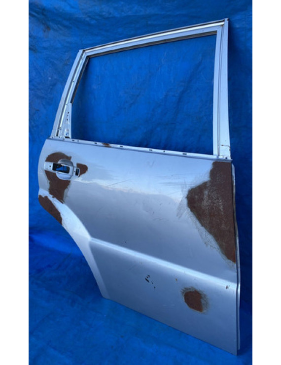 Porta Traseira Direita Ssangyong Rexton 2008 A 2012 Traseira Direita Prateado