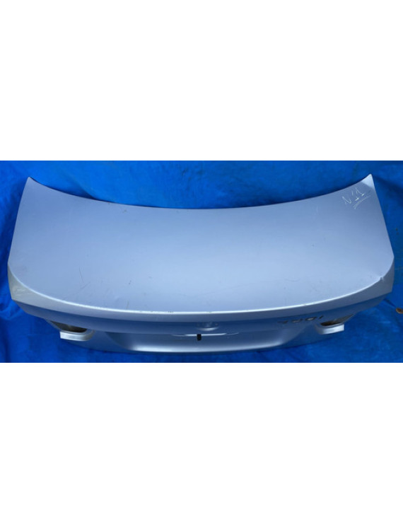 Tampa Traseira Bmw 320 2009 2010 2011 2012 / Detalhe Cinza