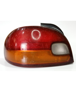 Lanterna Esquerda Hyundai Accent 1997 Detalhe Esquerdo/motorista Vermelho