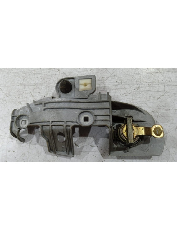 Suporte Da Maçaneta Externa Dianteira Esquerda C5 2001  Dianteira