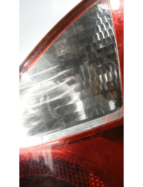 Lanterna Direita Celta 2006 - 2014 Detalhe Direito/passageiro Vermelho