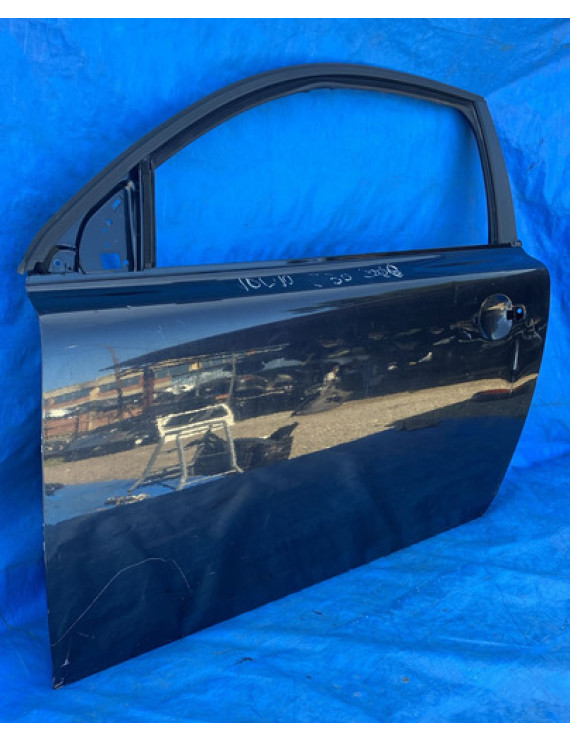 Porta Dianteira Esquerda Volvo C30 2007 A 2013 / Detalhe Dianteira Esquerdo Preto