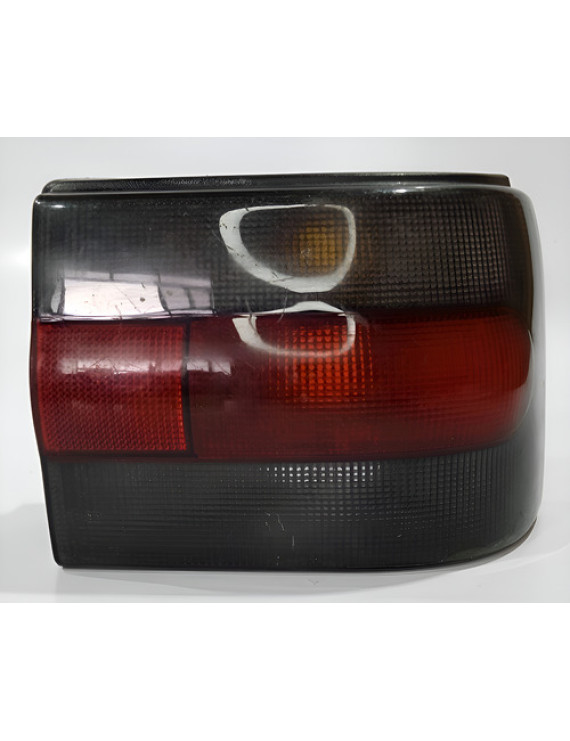 Lanterna Direita Renault 19 1991 1992 1993 1994 Avaria Direito/passageiro Vermelho